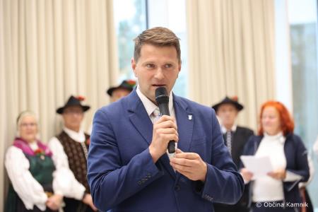 Nepozaben sprejem za bronasto Živo Lavrinc v rodnem Kamniku  (8)